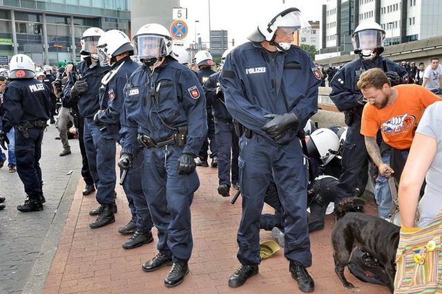Gegendemo   055.jpg